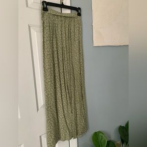 Boho pants. See size smalll